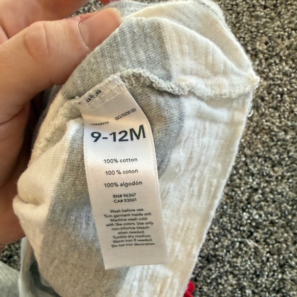 Baby boy Baby Bgosh Striped Tank Top with Star Pocket Size 9-12 Mo 100% cotton - Picture 3 of 3